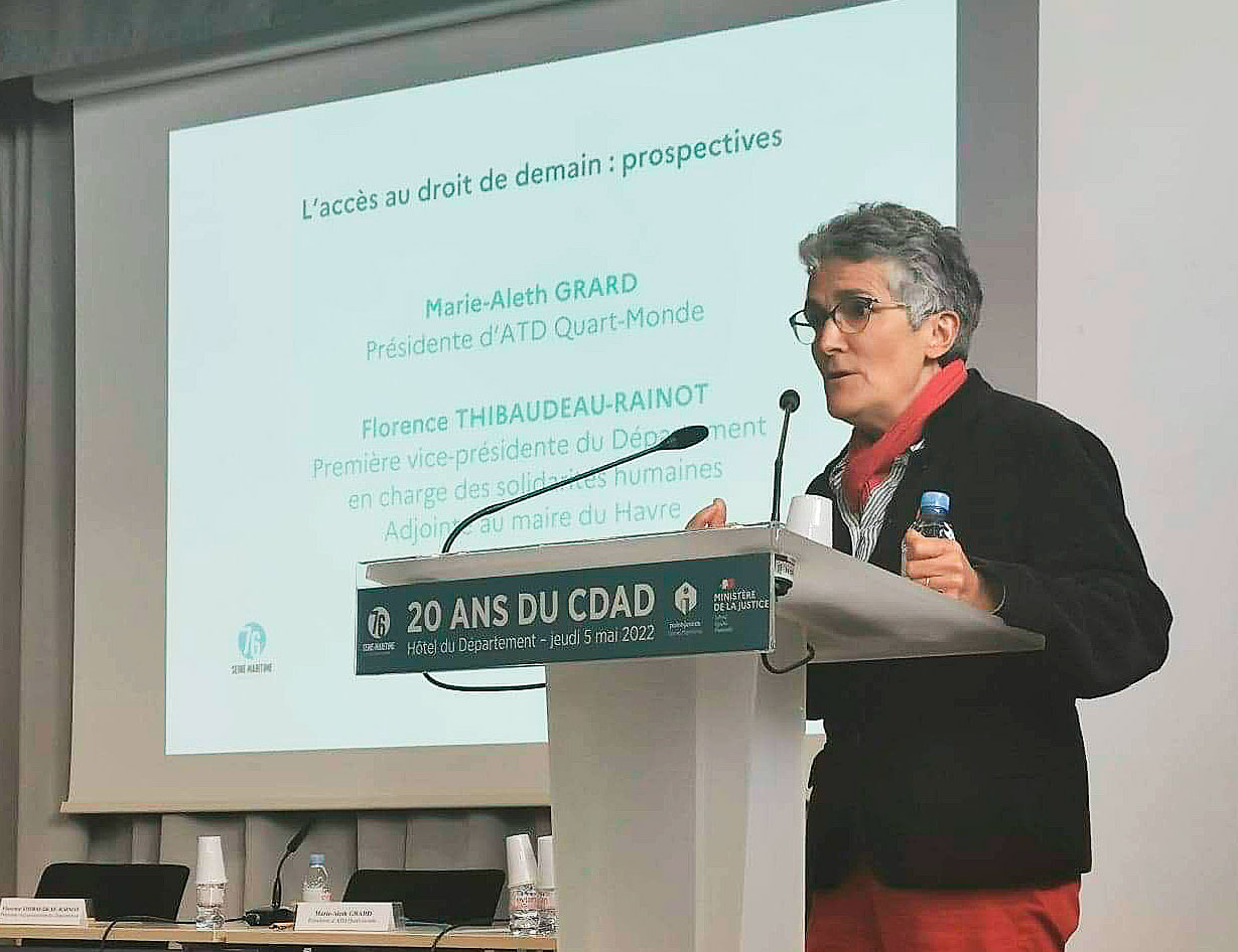 Photo de l'intervention de Madame Marie-Aleth GRARD, présidente d'ATD Quart-monde
